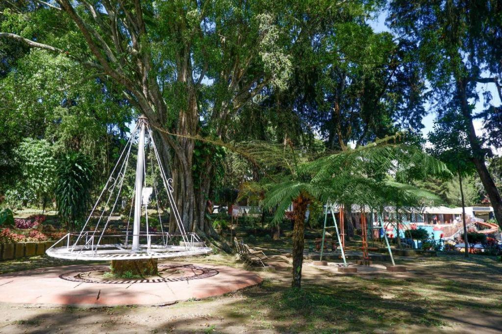 Hotel Oyo 908 Taman Wisata Kopeng Salatiga